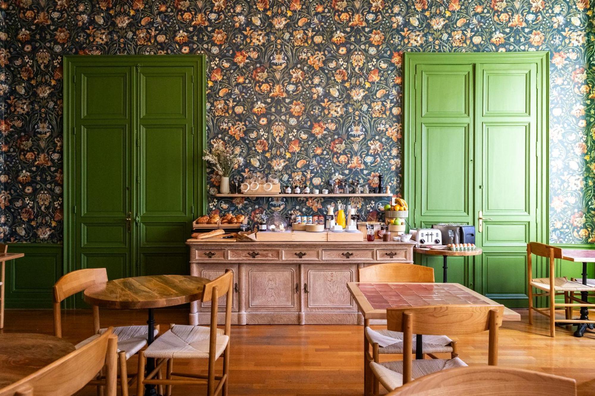 Hotel Du Mail Анже Екстериор снимка